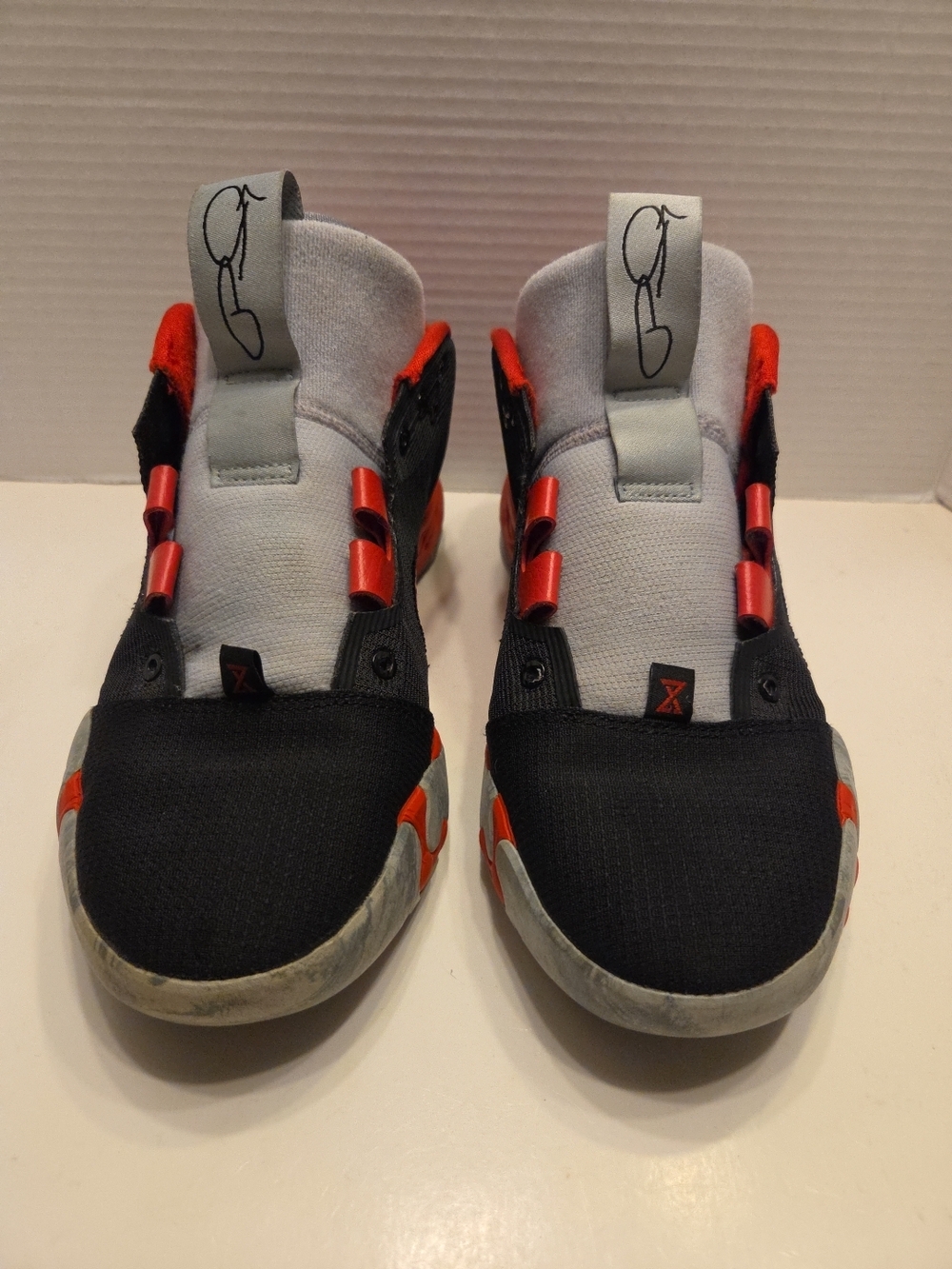 Nike PG 6 Bred - DC1974-003 Paul George Size 9.5 mens.